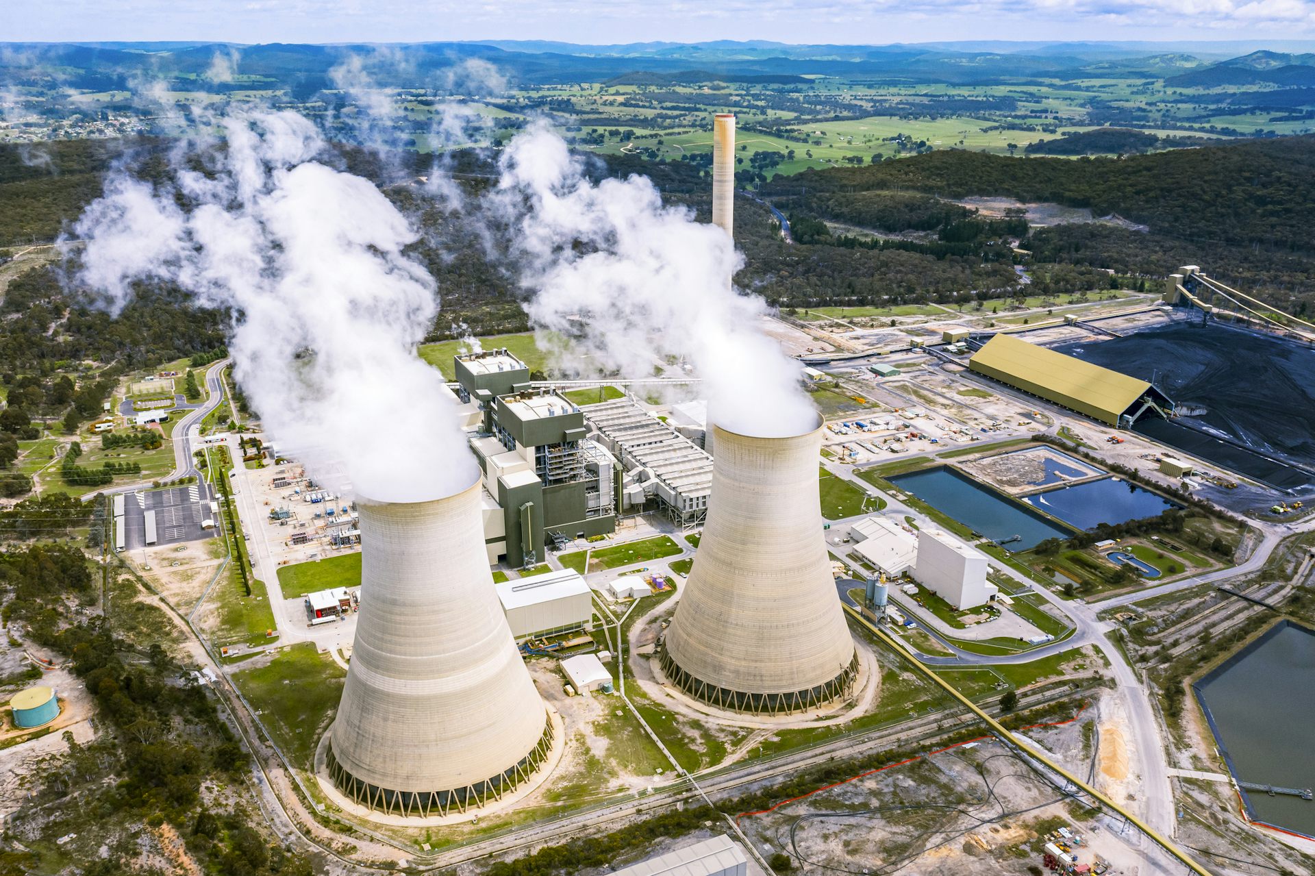 Ten Australians file UN complaint over government fossil fuel policy