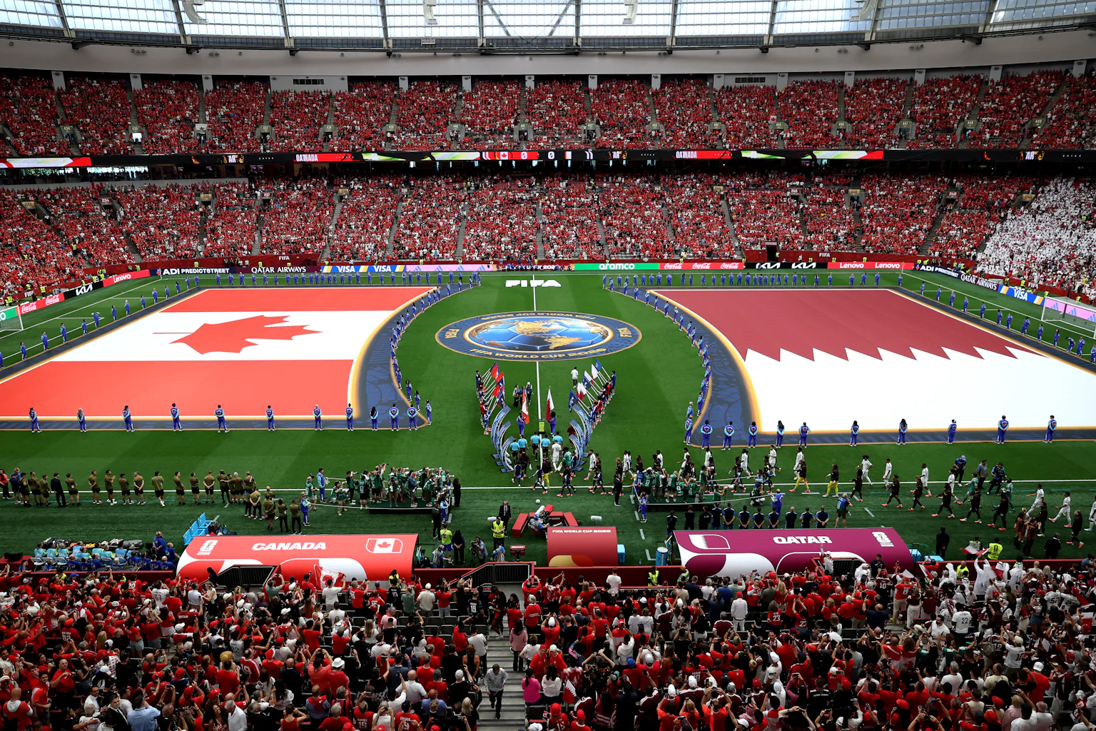 Lần đầu tiên đội chủ nhà World Cup phải thi đấu bên ngoài lãnh thổ 2 Does the World Cup favor democratic or autocratic nations? I did some number crunching to find out