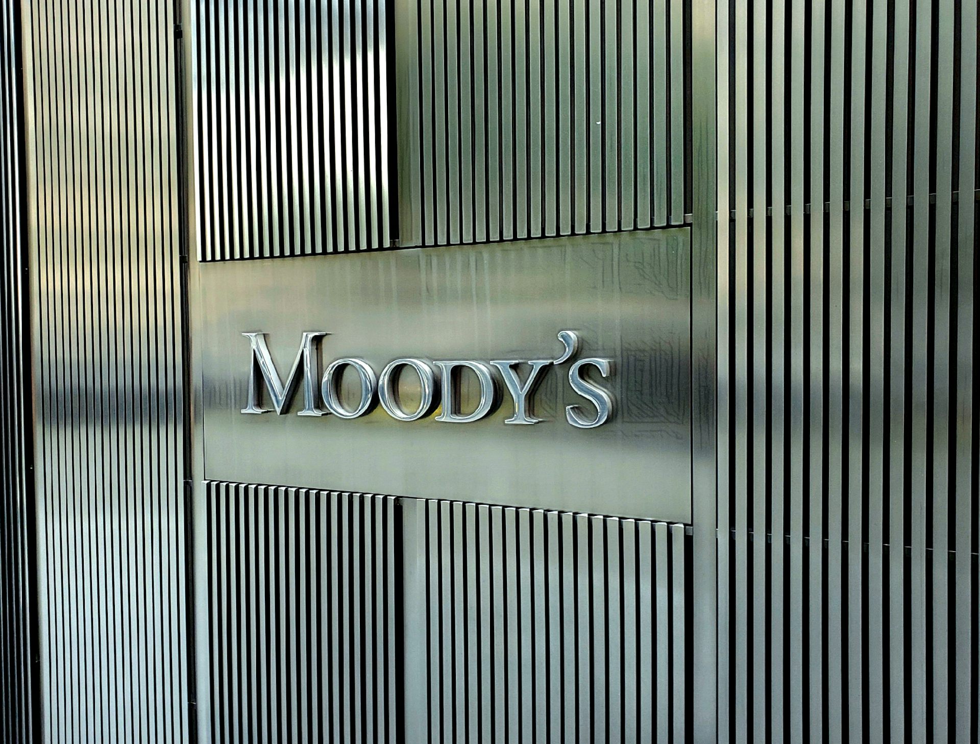 Devanture d'un bureau de l'agence Moody's