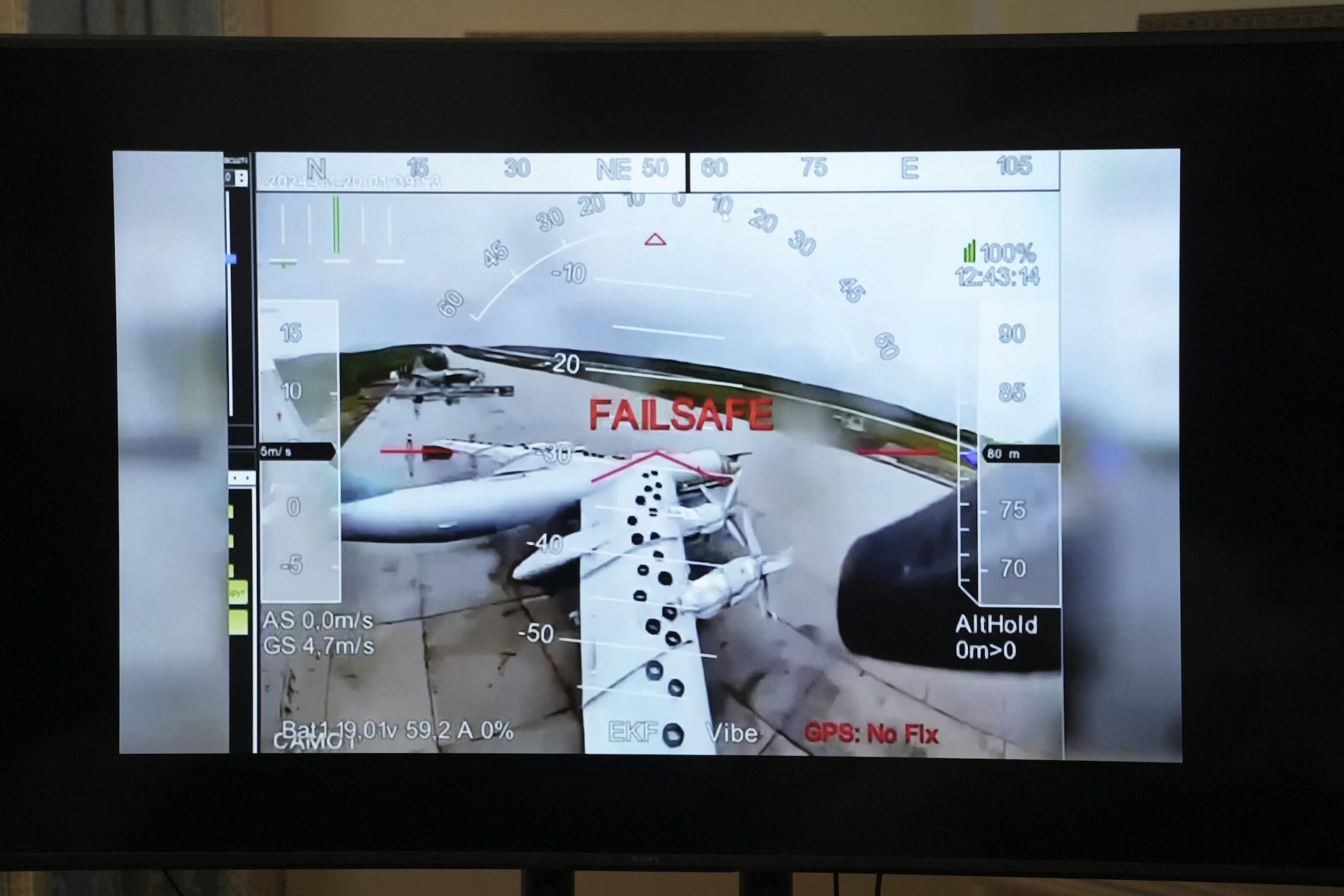 Des drones à quelques milliers de dollars contre des bombardiers à 100 millions : les grandes puissances sont-elles encore à l’abri ?