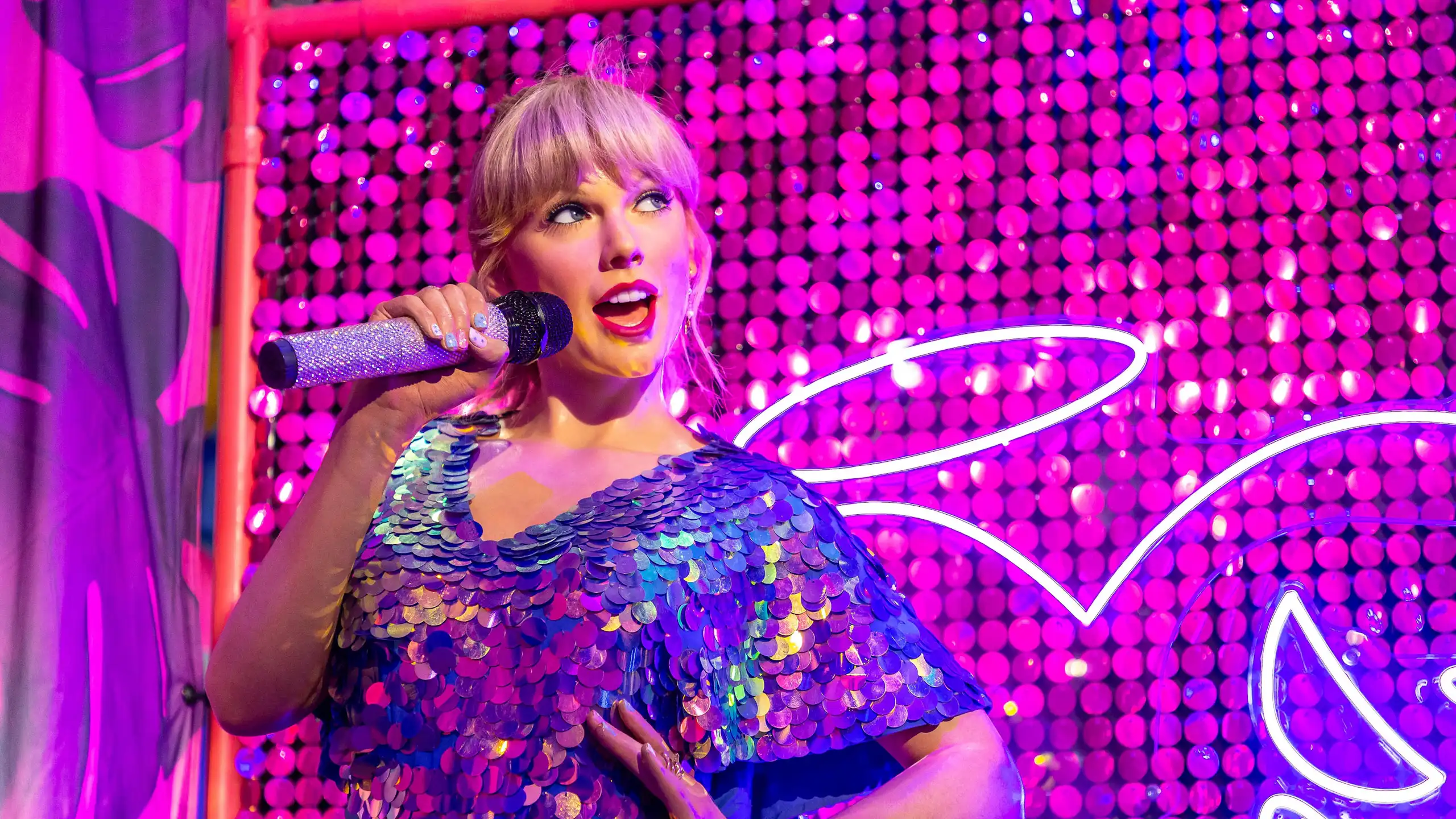 Taylor Swift.