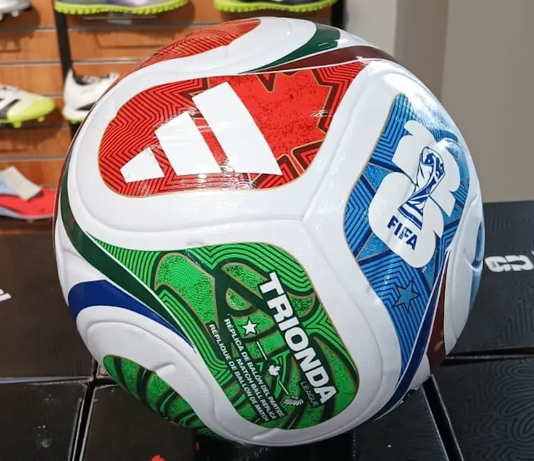 A adventure in the course of the arithmetic of football balls from the primary championships to the 2026 International Cup. 4 White, red and green Trionda ball