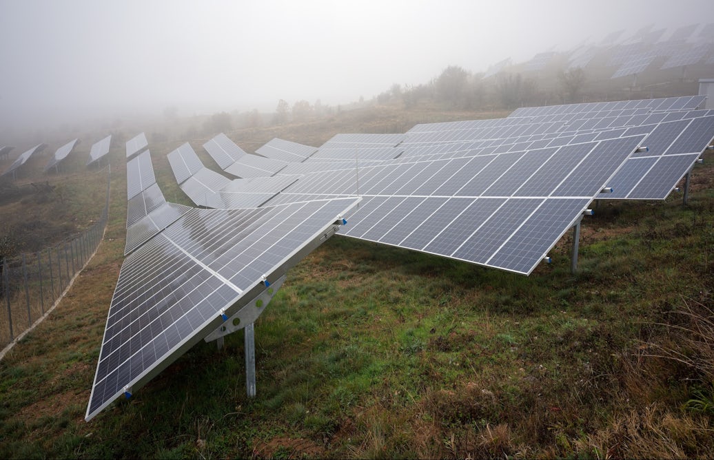 theconversation.com - Vera Moerbeek - How next-generation photovoltaics could contribute to electricity storage