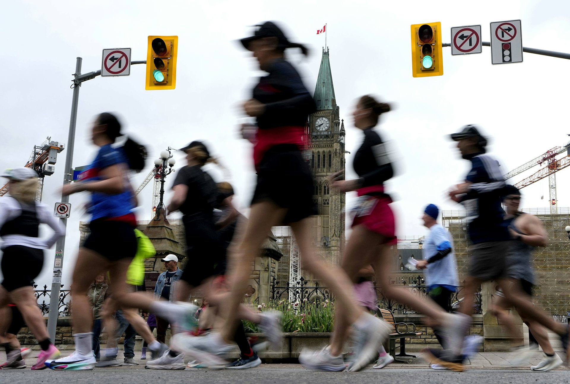 EduWireDaily — Mindfulness may help marathon runners cope with ‘hitting the wall’ — 3 strategies for endurance