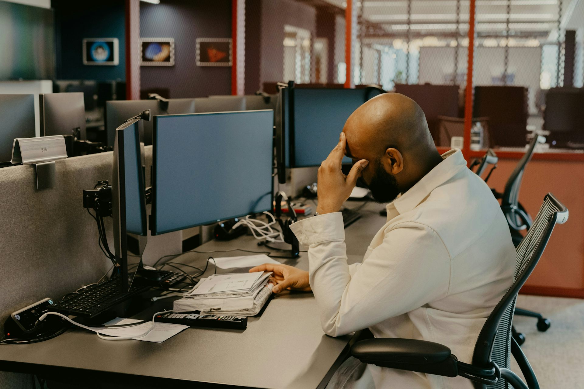 Quebec Survey Finds Workplace AI Benefits Uneven