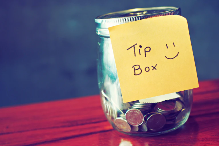 Tip Incomparable Are you a stingy tipper? You may have unresolved trust issues