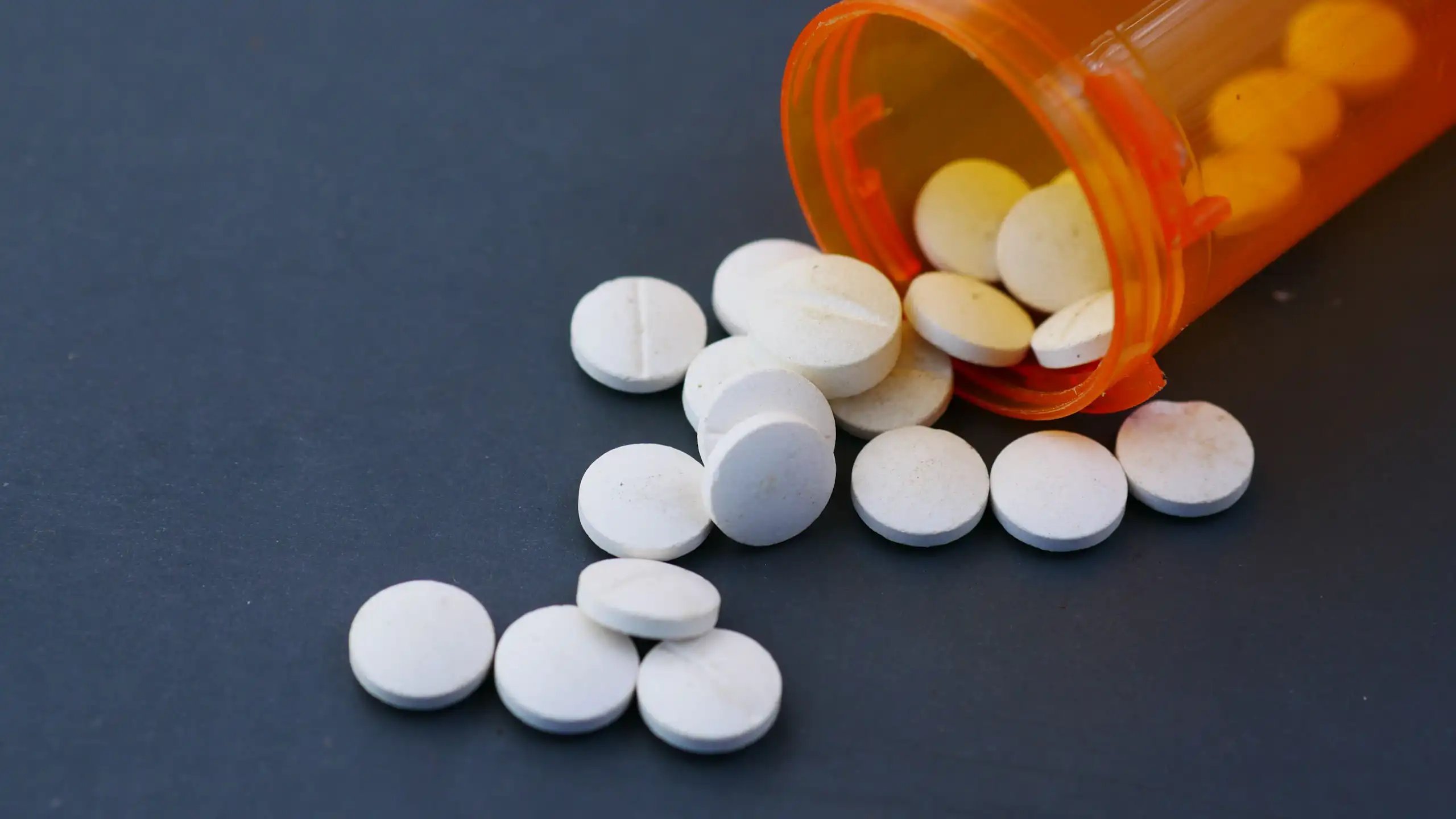 Opioid illustration.