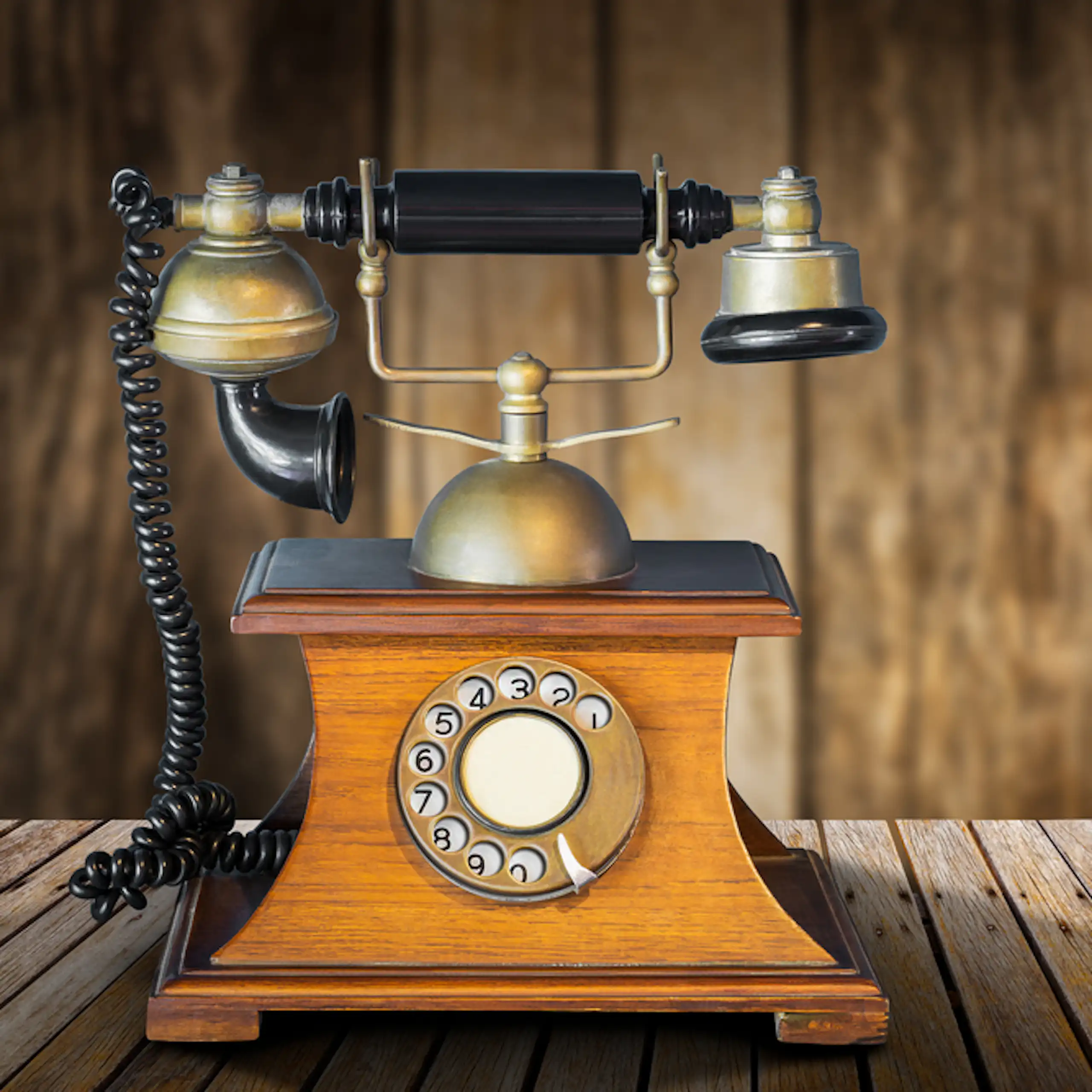 Un téléphone ancien.