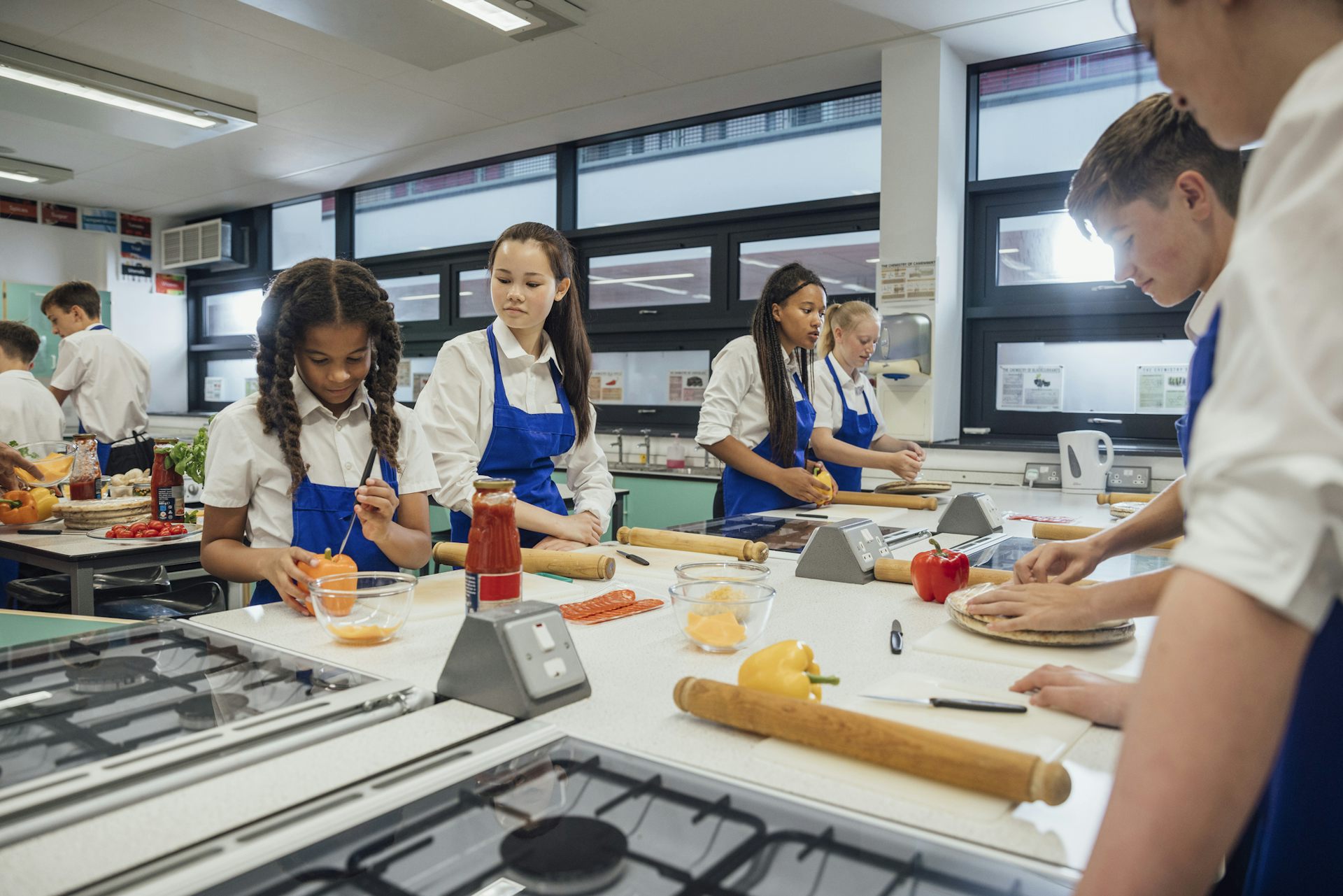 How can Year 7 and 8 students make the most of their electives?