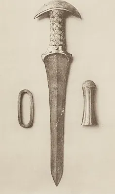 The dagger of princess Ita with large handle.