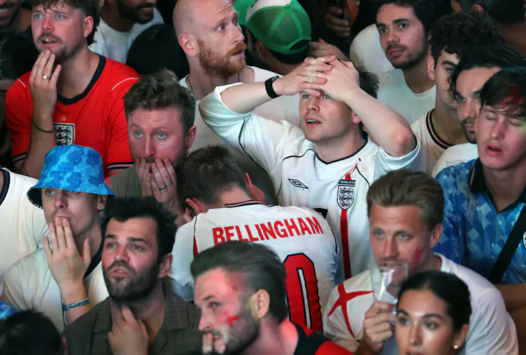 Als England bei einem Fußballturnier ausscheidet, bricht der Aktienmarkt ein Als England bei einem Fußballturnier ausscheidet, bricht der Aktienmarkt ein