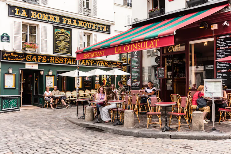 A cafe in Paris