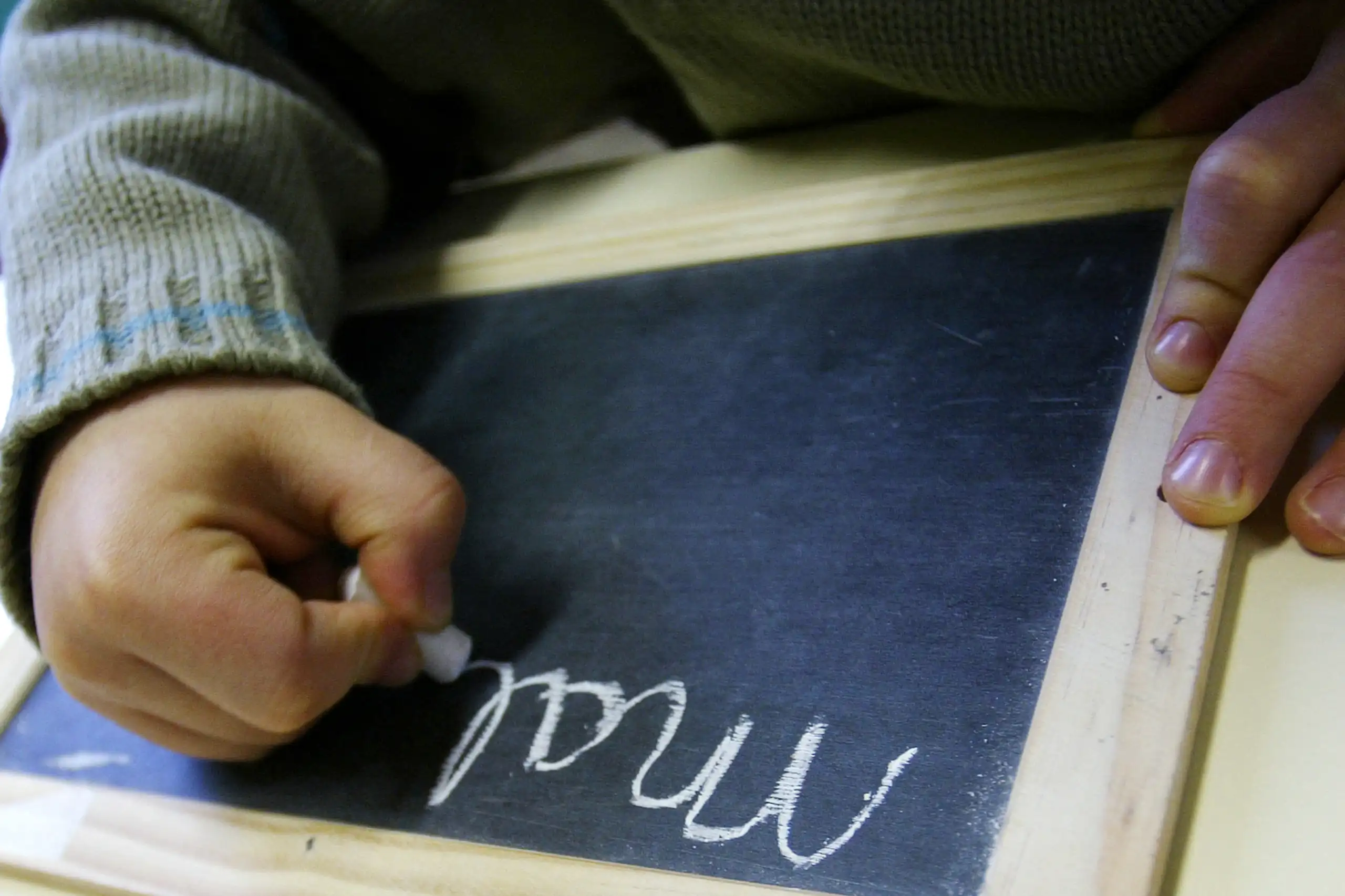 Dans une classe de cours préparatoire, en 2005, à Vachereauville, dans la Meuse.