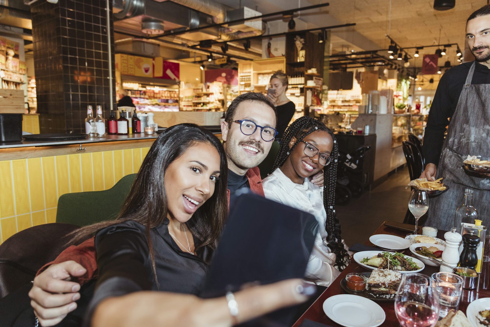Can you really buy friendship? Behind the rise of paid social clubs