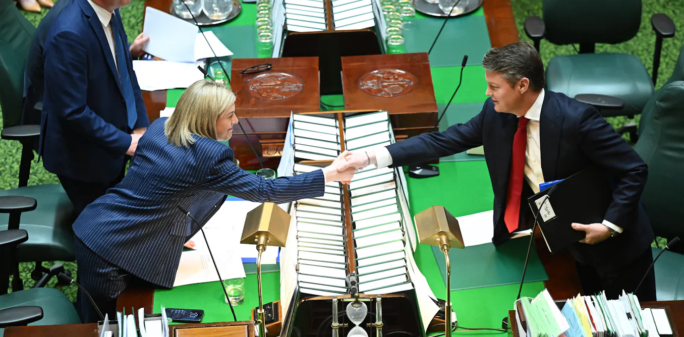 EnviroWireDaily — Two Victorian polls have the Coalition leading Labor, with One Nation down