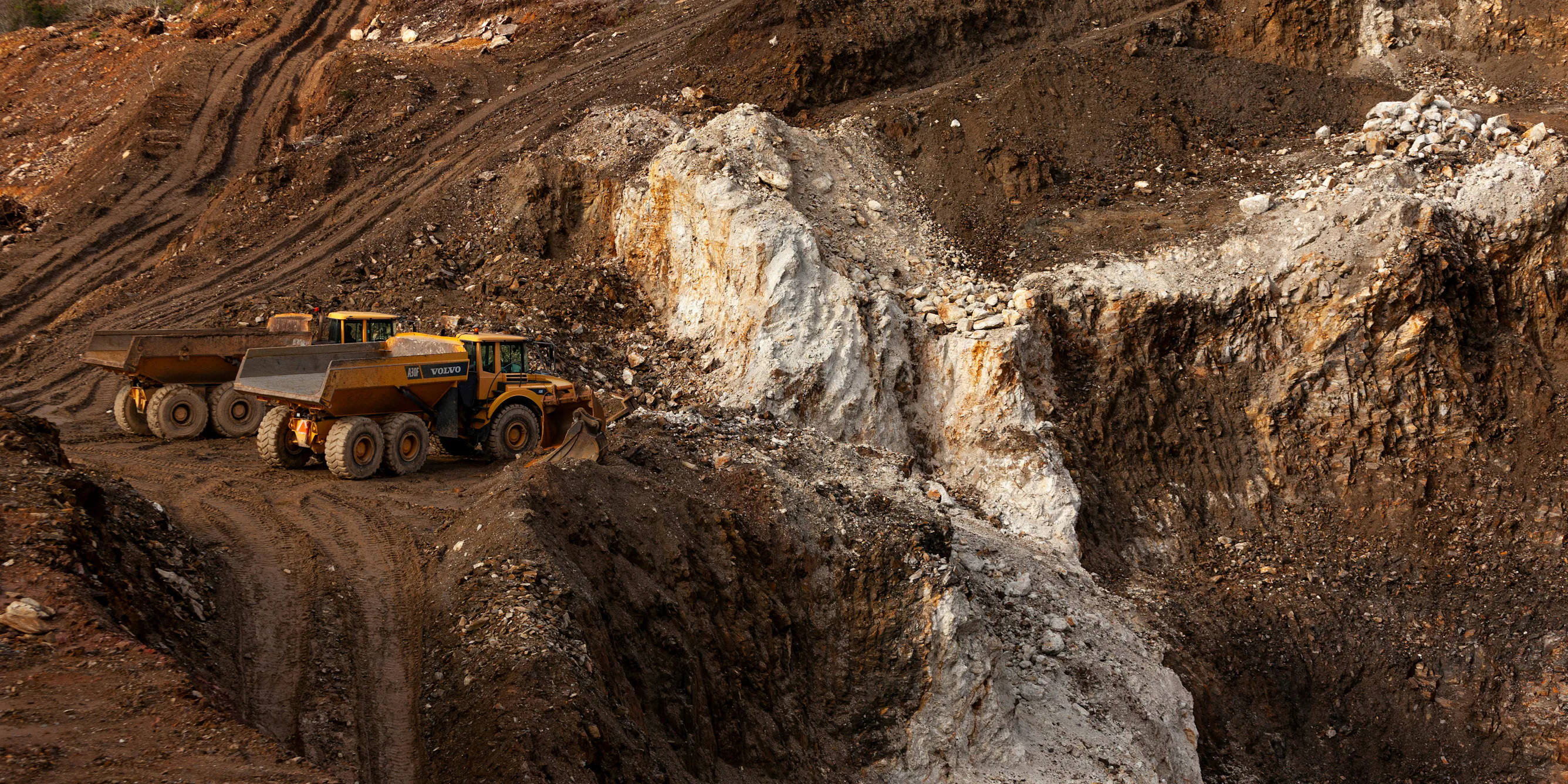Lithium in the Sahel: How Armed Groups Are Exploiting the Global Scramble for the Critical Mineral Lithium in the Sahel: How Armed Groups Are Exploiting the Global Scramble for the Critical Mineral