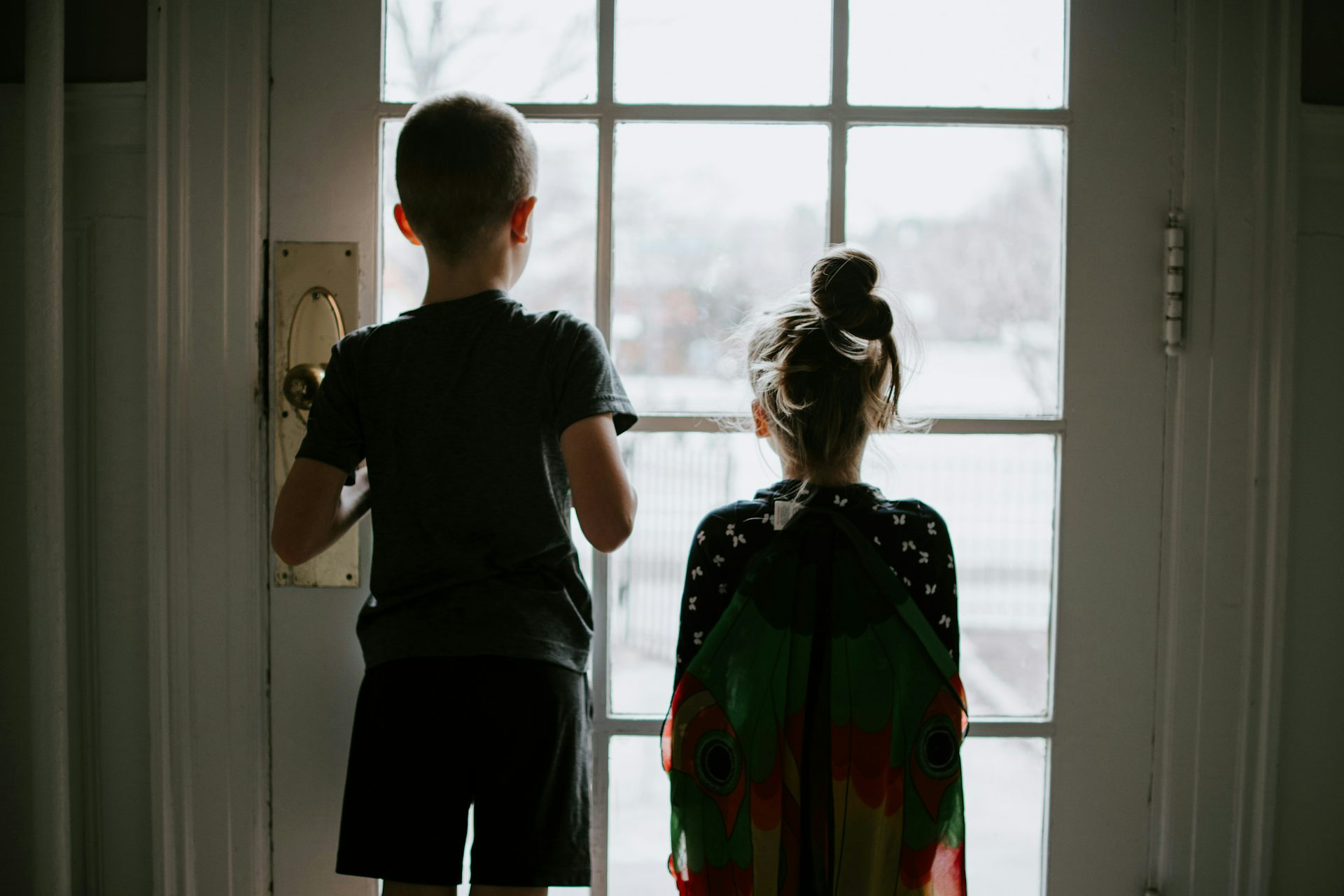 Caregivers often seek a specific age that their child can be left home alone. However, the neuroscience of brain development suggests that readiness depends on much more than a birthday.