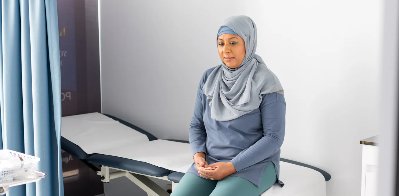Ter Plano de Saúde Não É o Suficiente: Como a Discriminação Bloqueia Refugiados e Imigrantes do Acesso Real à Medicina nos EUA