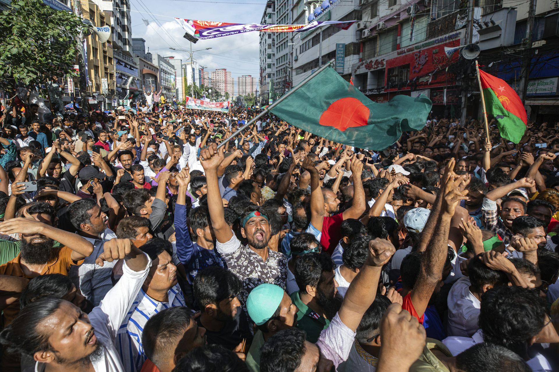 Young people protesting in Bangladesh.