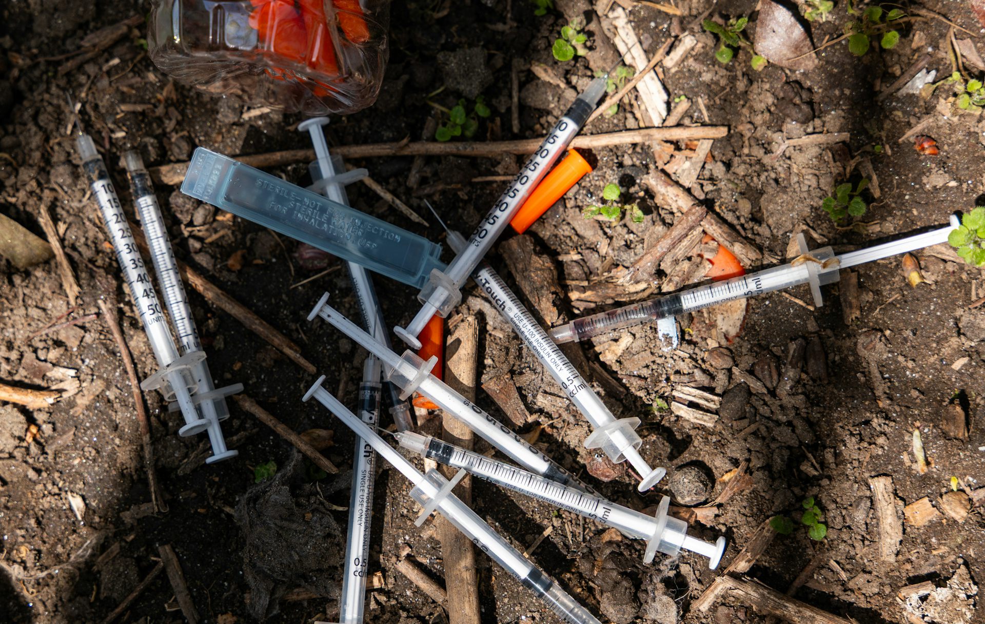 Syringe litter did not increase after a needle exchange ban was overturned in Pueblo, Colorado, but health services suffered