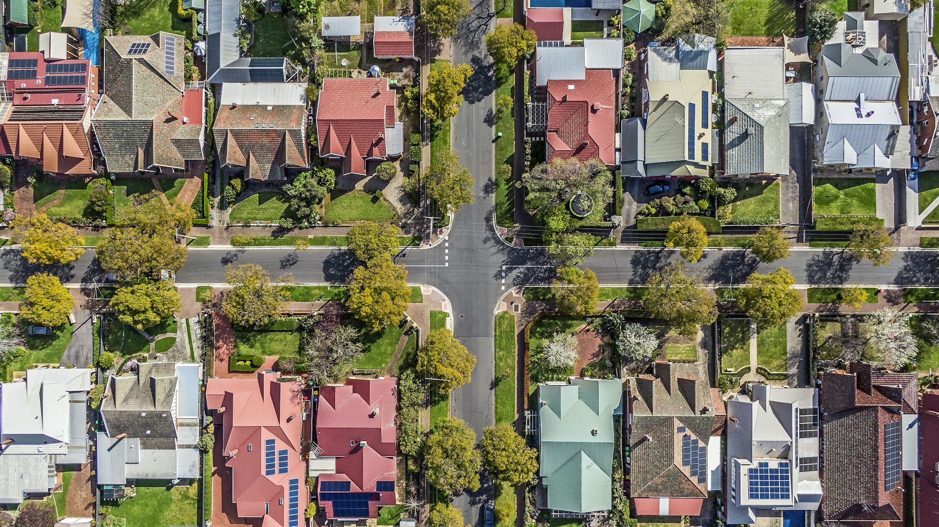 Want to fully electrify your house? Don’t start with a battery