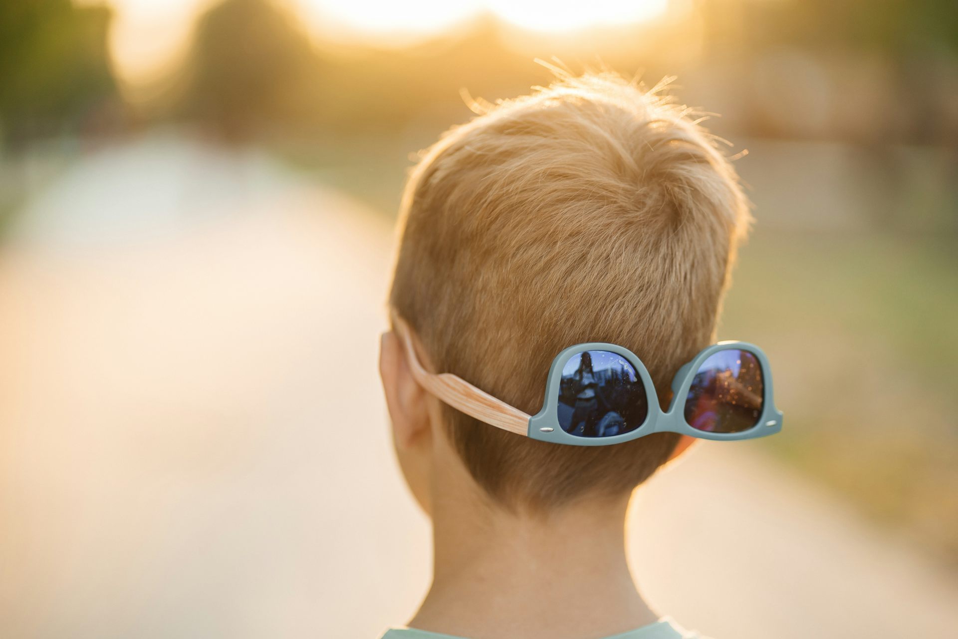 What would you see if you had one eye on the back of your head and the other in the front?