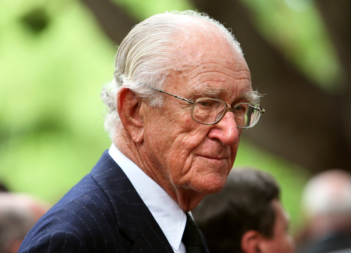 Malcolm Fraser: a man many sides who never the political debate