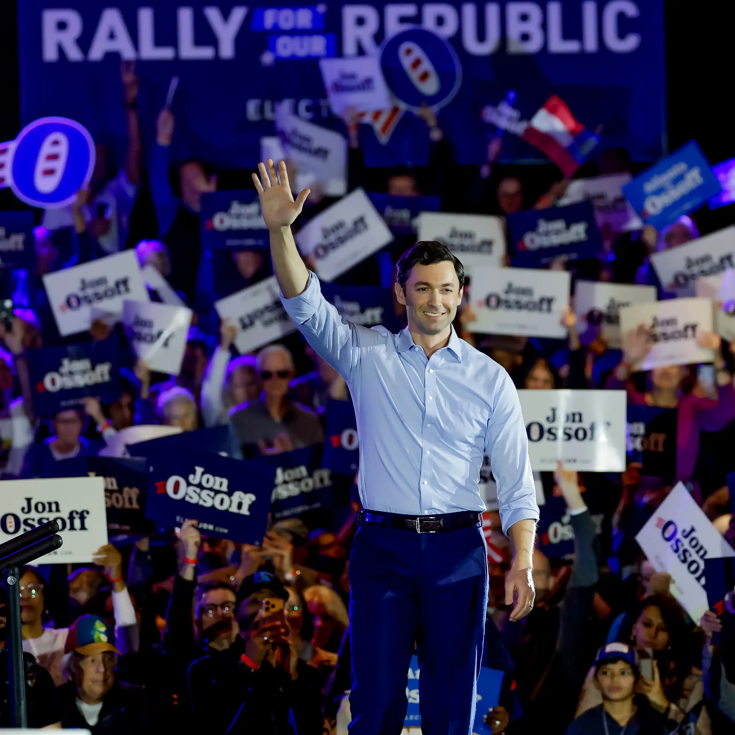 Georgia Democratic senator Jon Ossoff waves to supporters at an election rally in February 2026.