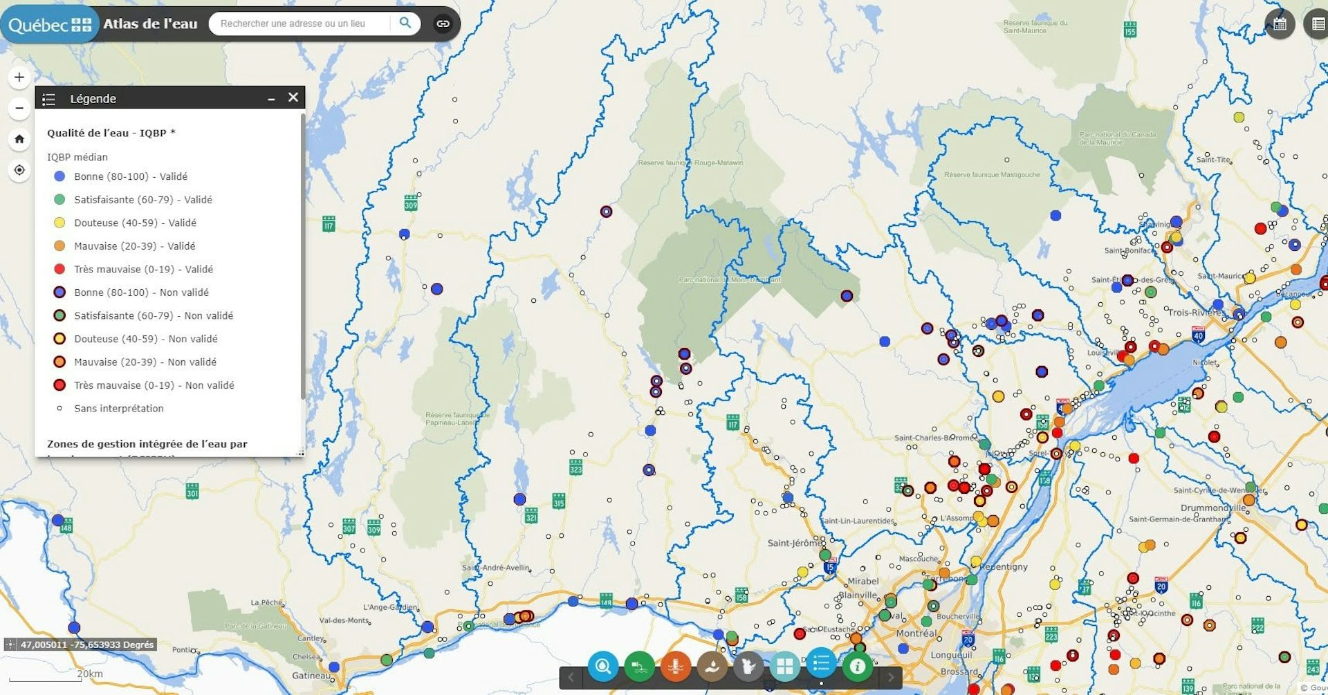 Une carte du Québec avec des points colorés représentant la qualité de l’eau