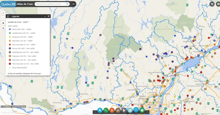 Une carte du Québec avec des points colorés représentant la qualité de l’eau