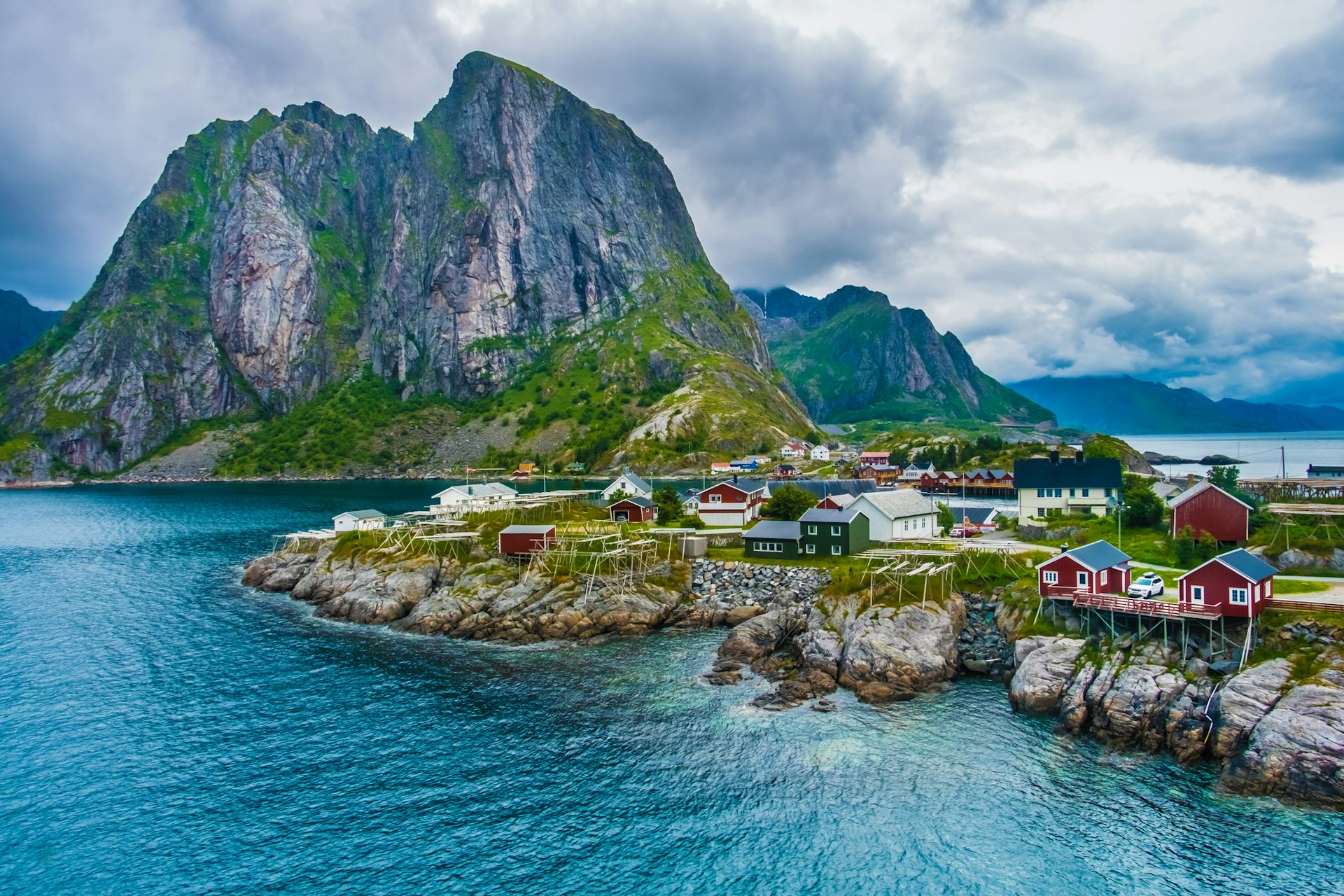 Floating power plants could offer coastal communities a reliable energy source. Here’s how