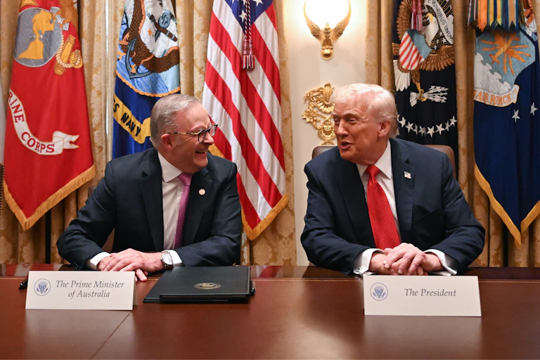 Anthony Albanese talks to Donald Trump in a meeting at the White House.