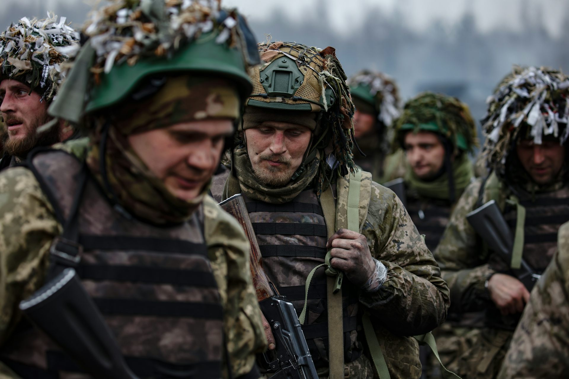 A group of Ukrainian servicemen during a military training exercise.