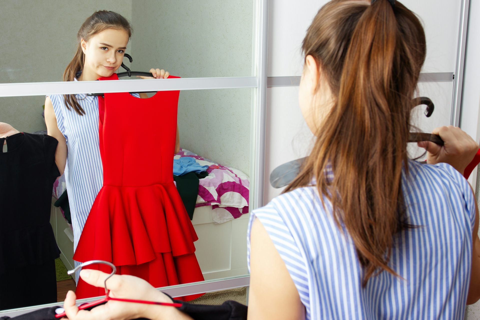 School formals can increase body image anxiety for some teens. Here’s how parents can help