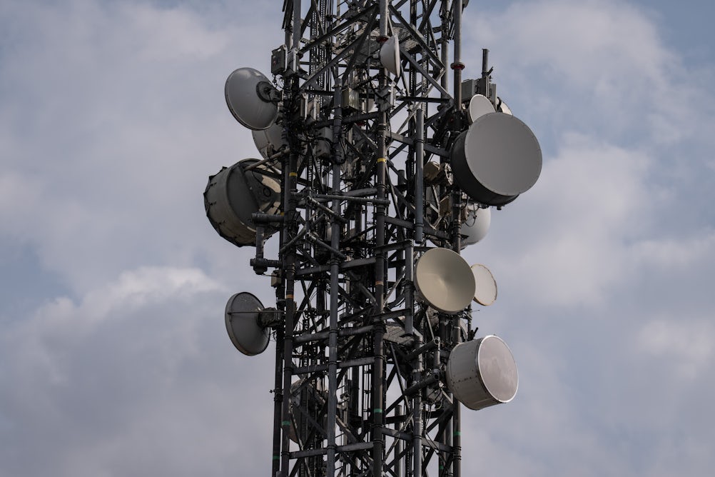 theconversation.com - Aylin Yener - AI is helping ease competition for scarce space on the airwaves