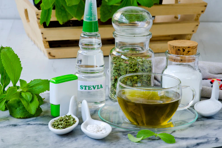 Stevia punya rasa manis 200 - 400 kali lebih kuat dibandingkan gula pasir biasa.