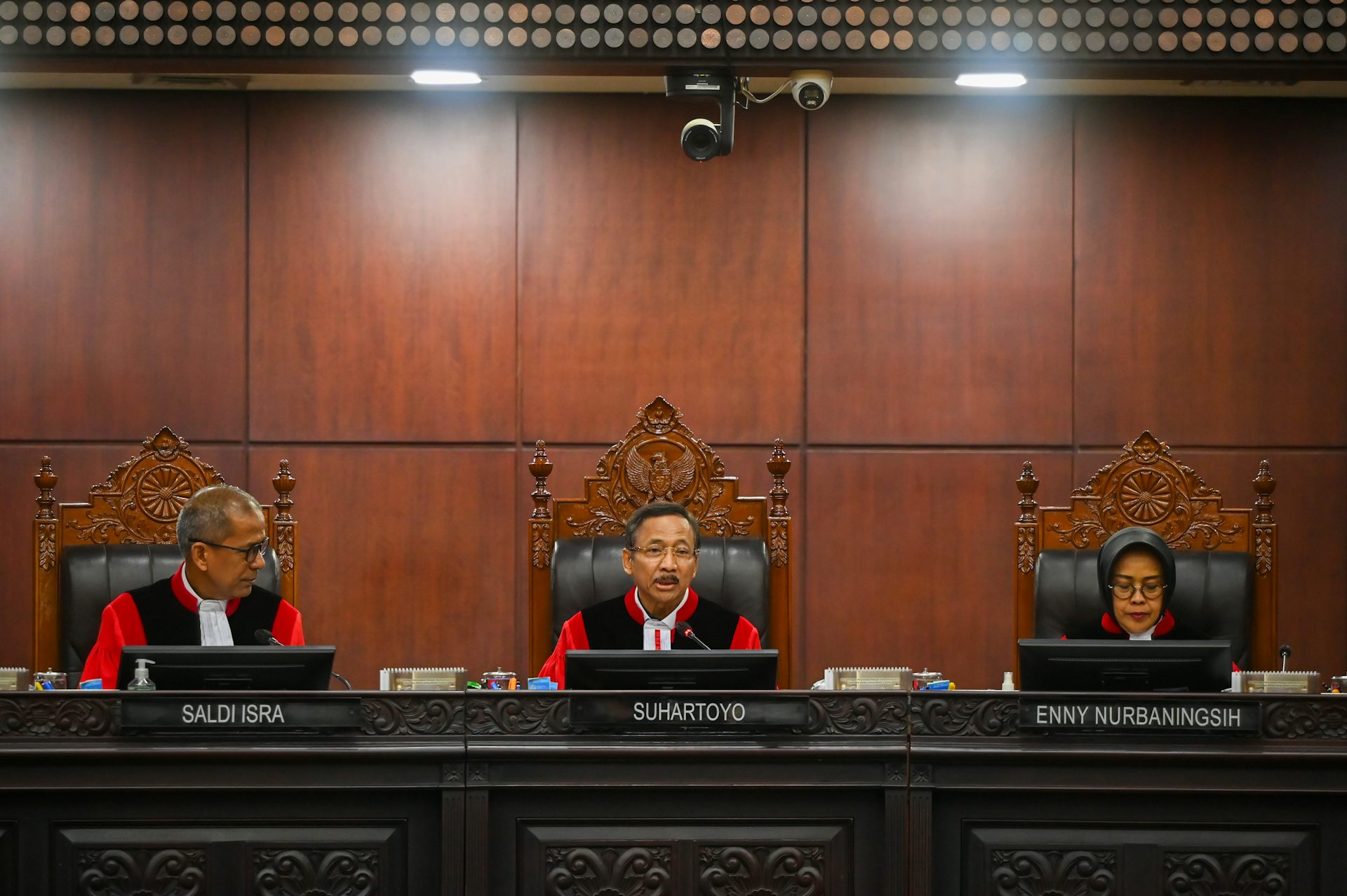 Pasal penghinaan presiden jadi sebagai delik aduan, tapi belum otomatis menjamin kebebasan berpendapat.