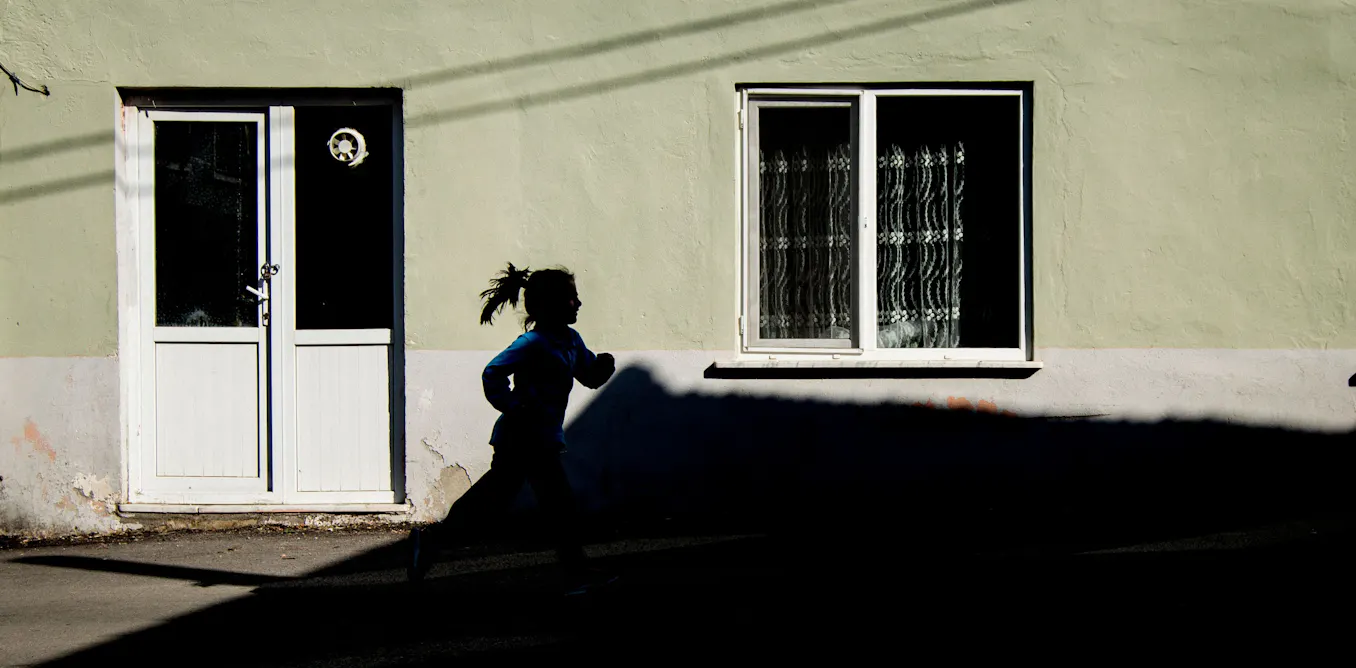 Around 90% of refugee kids live in poverty in their first year in Australia: report