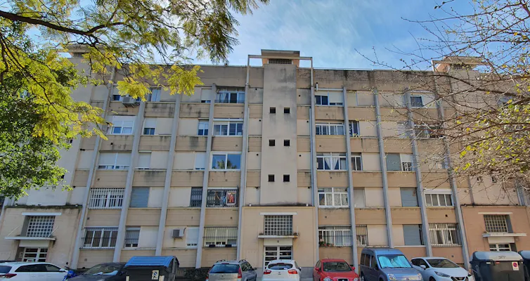Edificio de viviendas envejecido