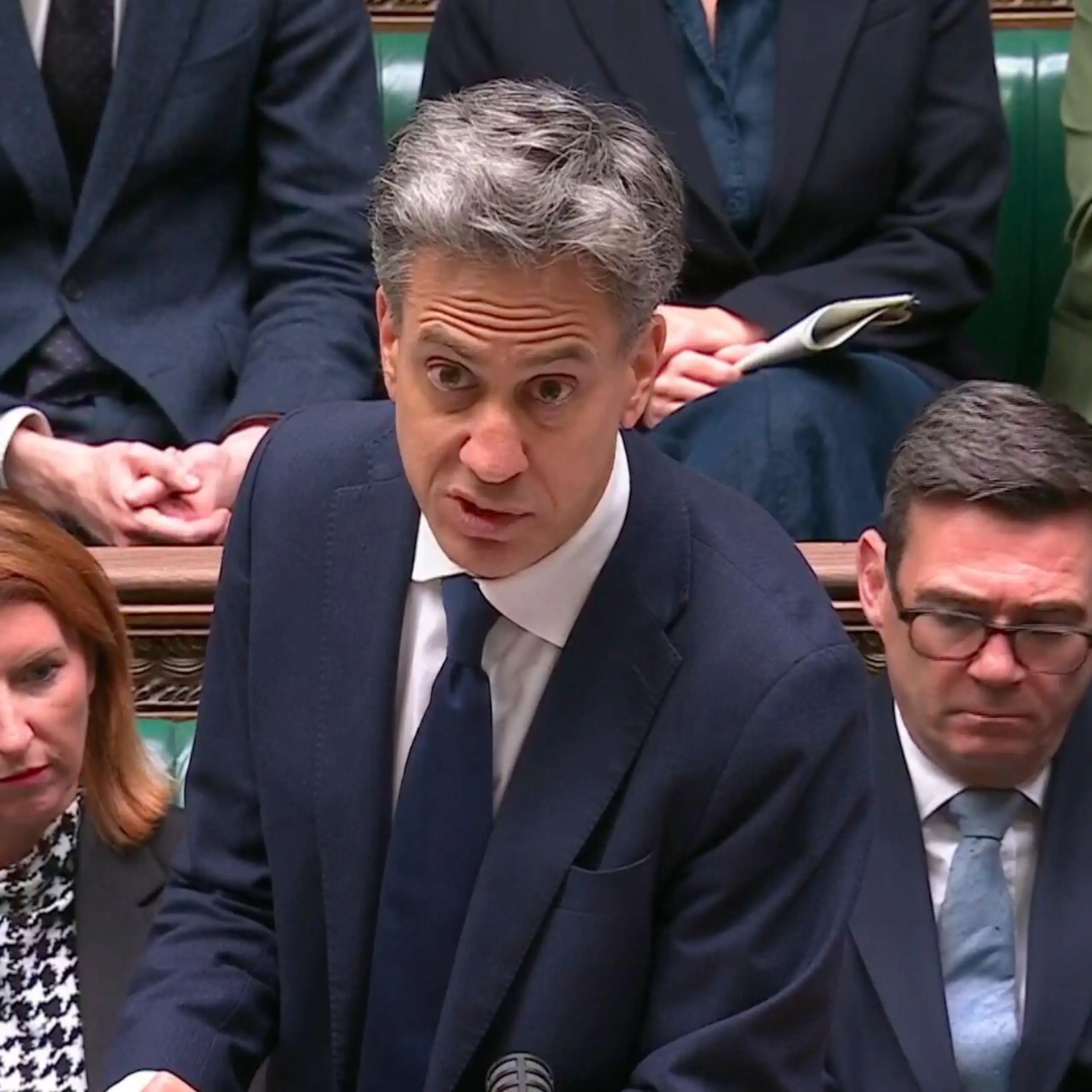 The UK foreign secretary Ed Miliband speaks in the House of COmmons, September 8 2026. Prime minister Andy Burnham is in the background.