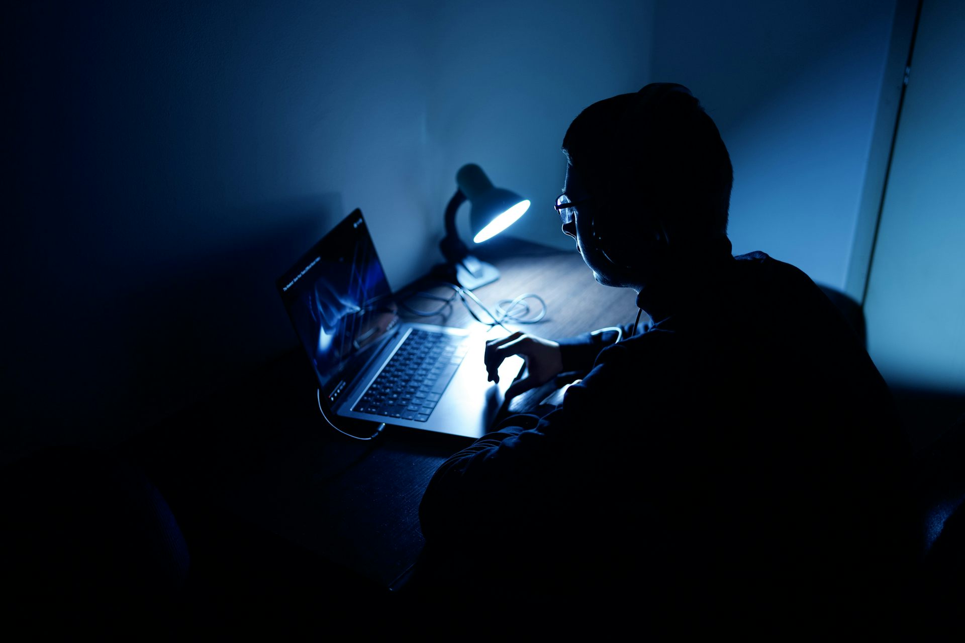 Are autistic people more vulnerable to extremist content?