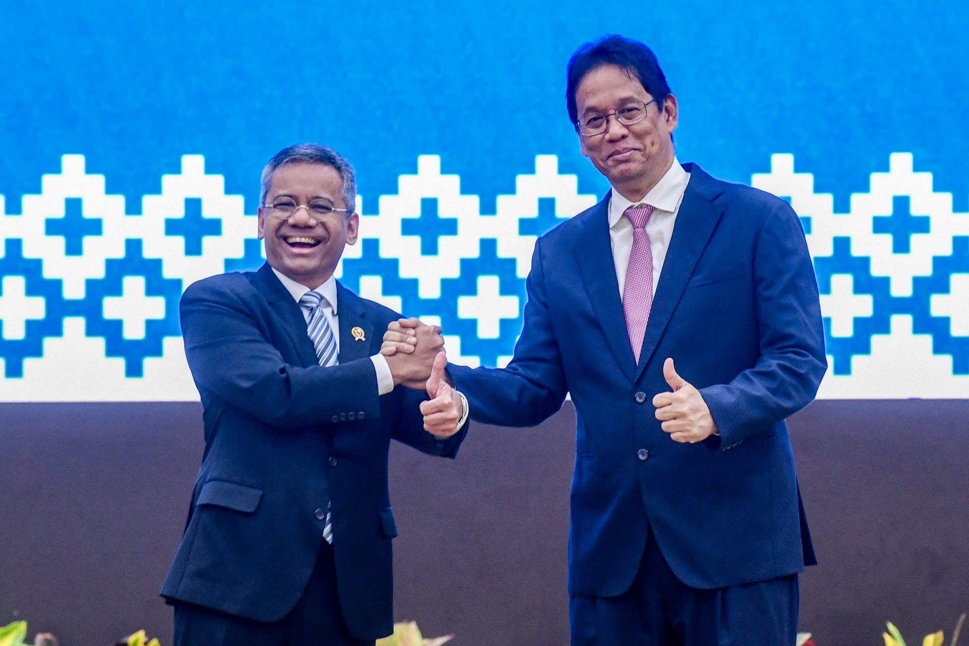 Suahasil Nazara menjabat sebagai menteri keuangan baru menggantikan Purbaya Yudhi Sadewa
