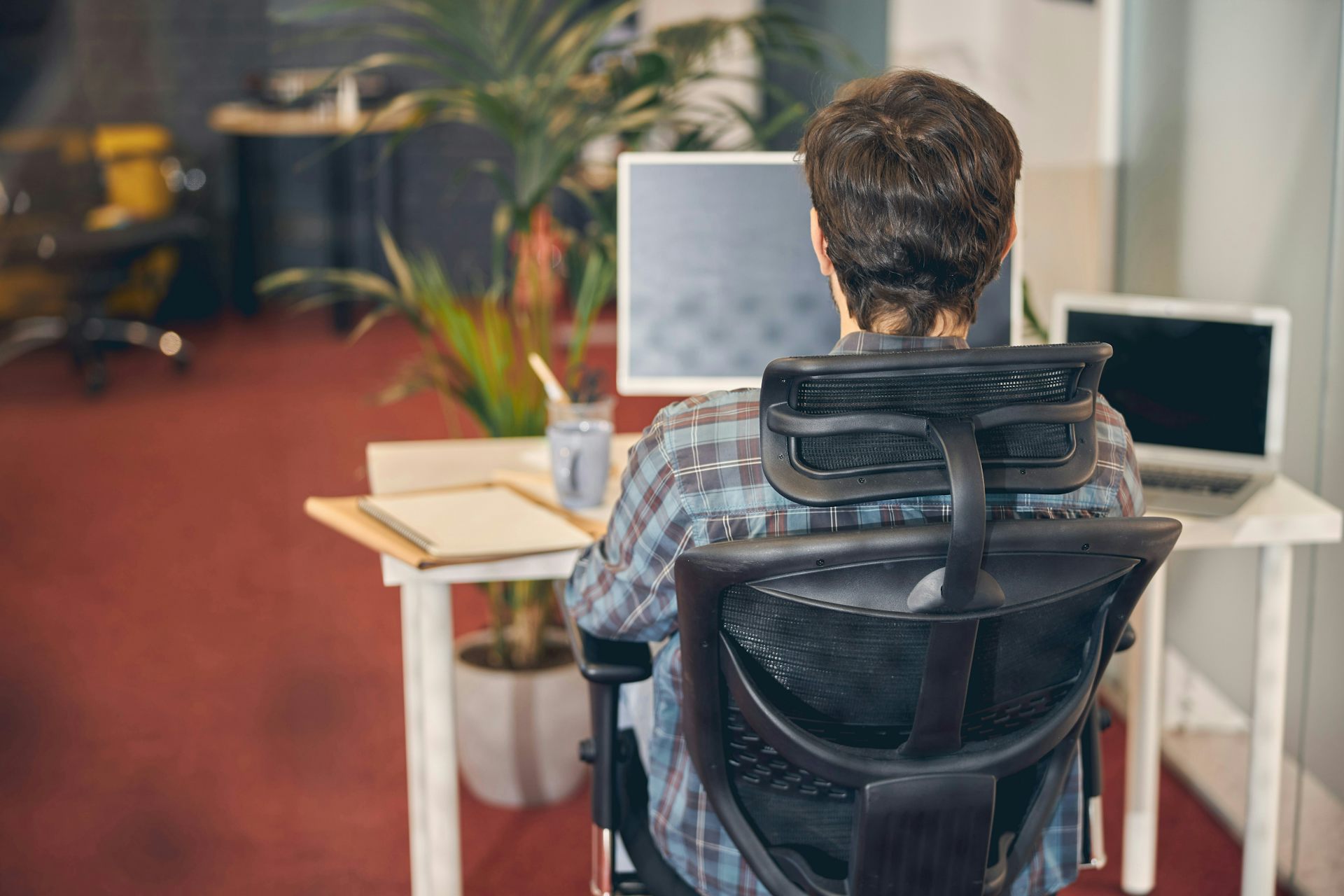 Living with chronic pain at work: Supportive managers can help, but they can’t solve everything