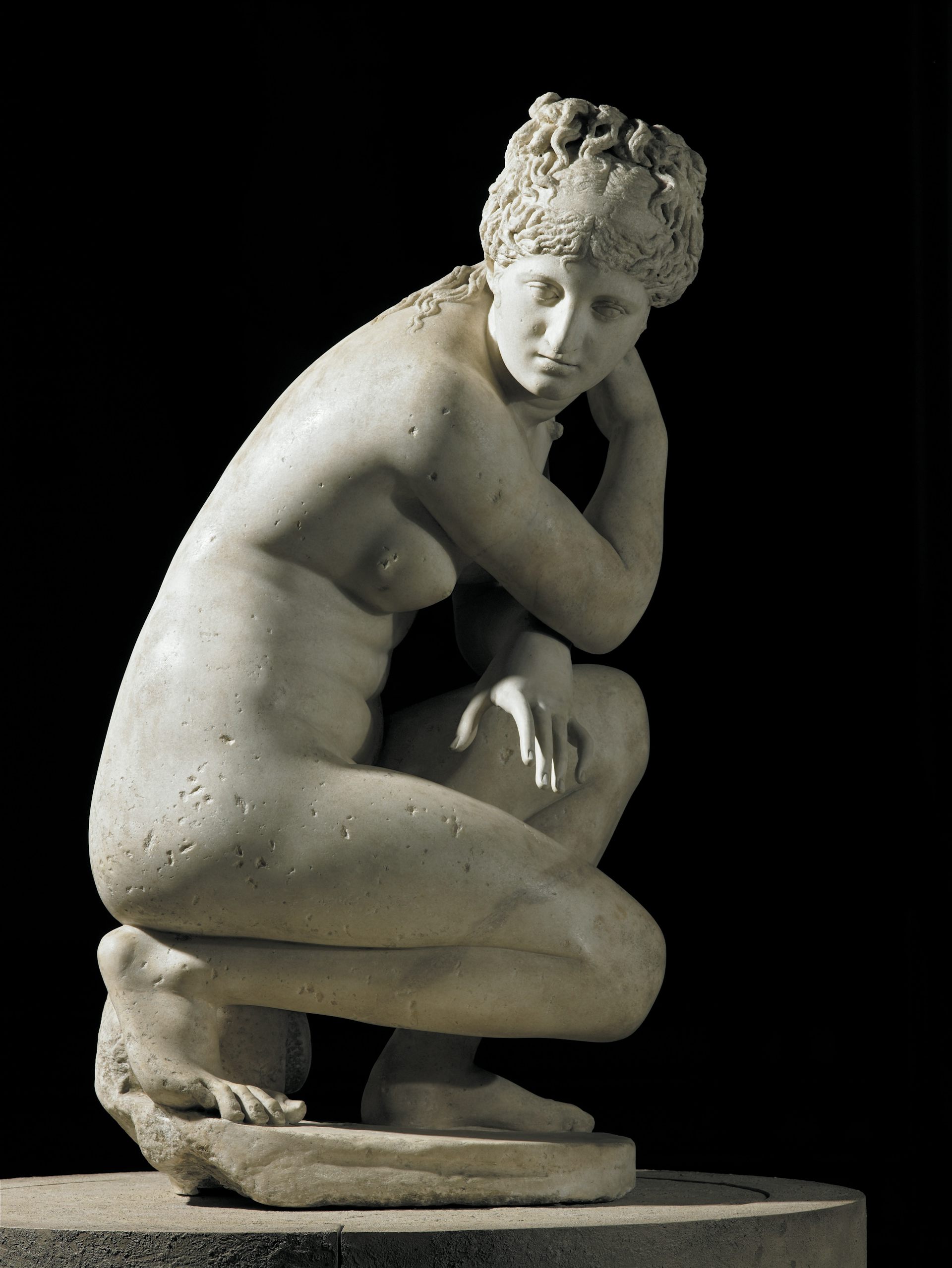 Featured image of post Sculpture Definition In Art : 1 the art of making figures or designs in relief or the round by carving wood, moulding plaster, etc., or casting metals, etc.