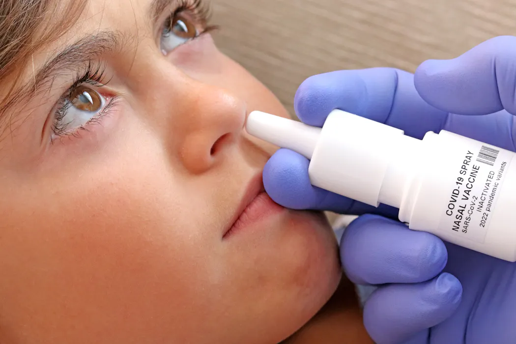 Vacunas nasales: una nueva y prometedora vía para frenar la transmisión de los virus respiratorios