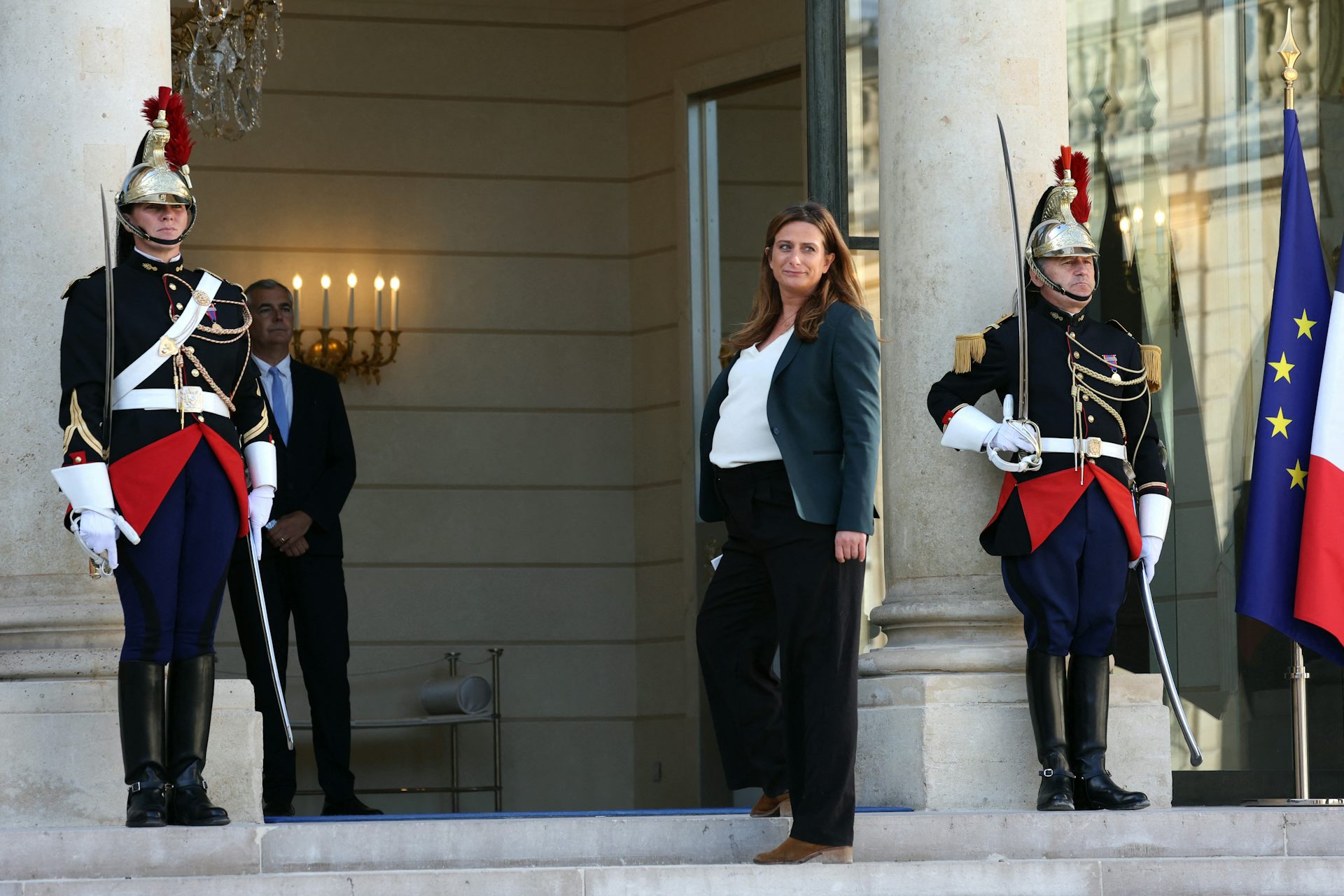 Marine Tondelier sur le perron de l'Elysée