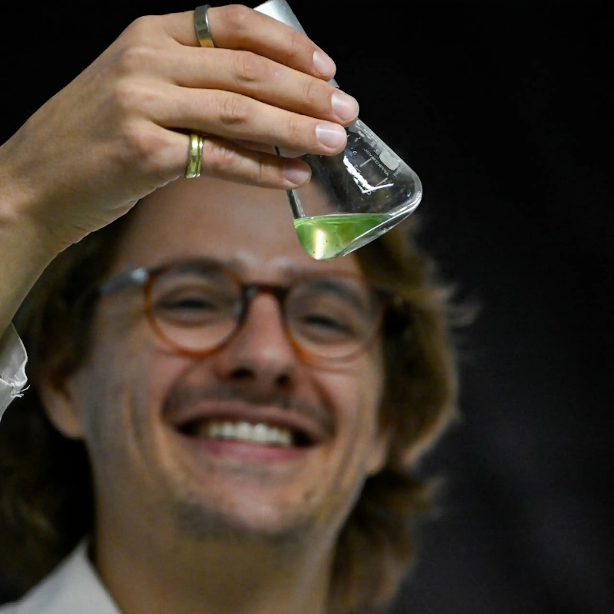 Flacon contenant des algues vertes unicellulaires