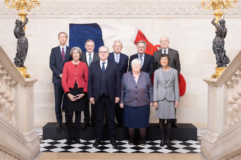 Les 9 membres nommés du Conseil constitutionnel en mars 2025.