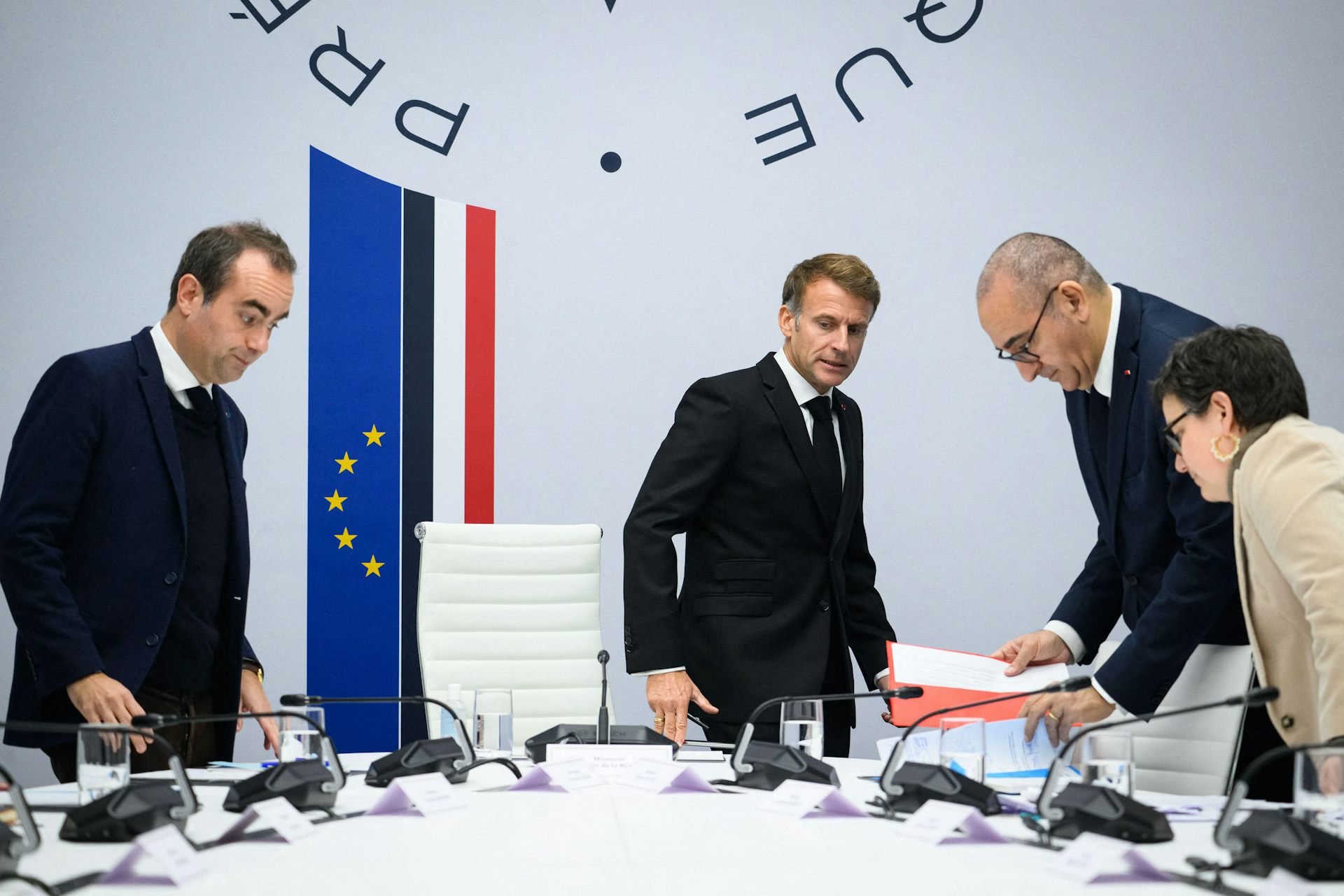 rench president, Emmanuel Macron, with the prime minister, Sebastien Lecornu (left) and interior minister, Laurent Nunez (right).