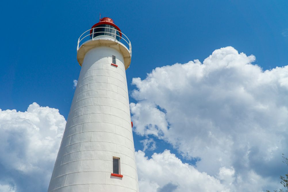 theconversation.com - Charles Kemp - The phantom lighthouse: new research explains one of Australia's strangest illusions